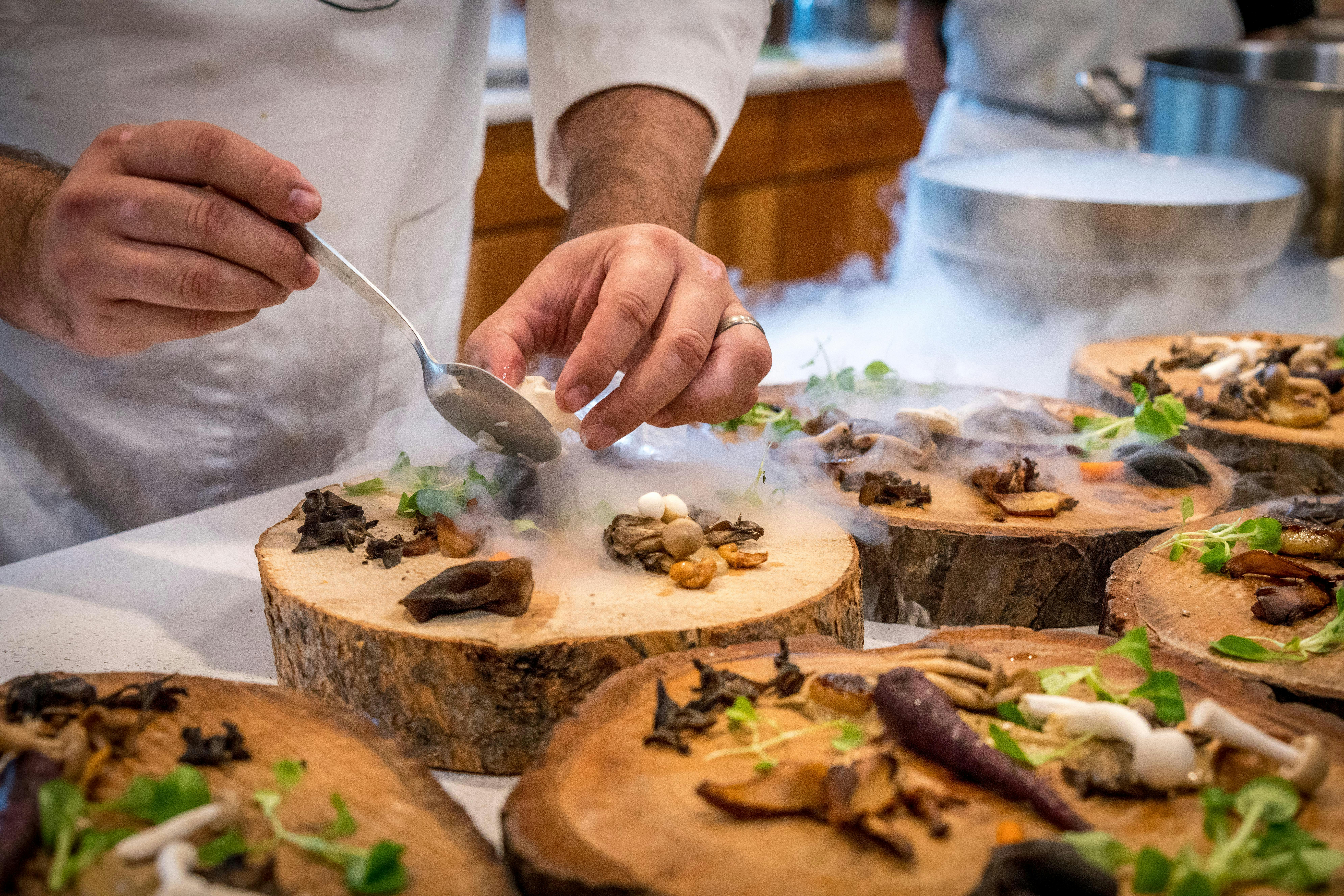 Food & Dining